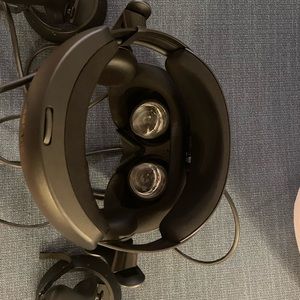 Samsung XE800ZBA-HV1US HMD Odyssey+ plus virtual reality headset